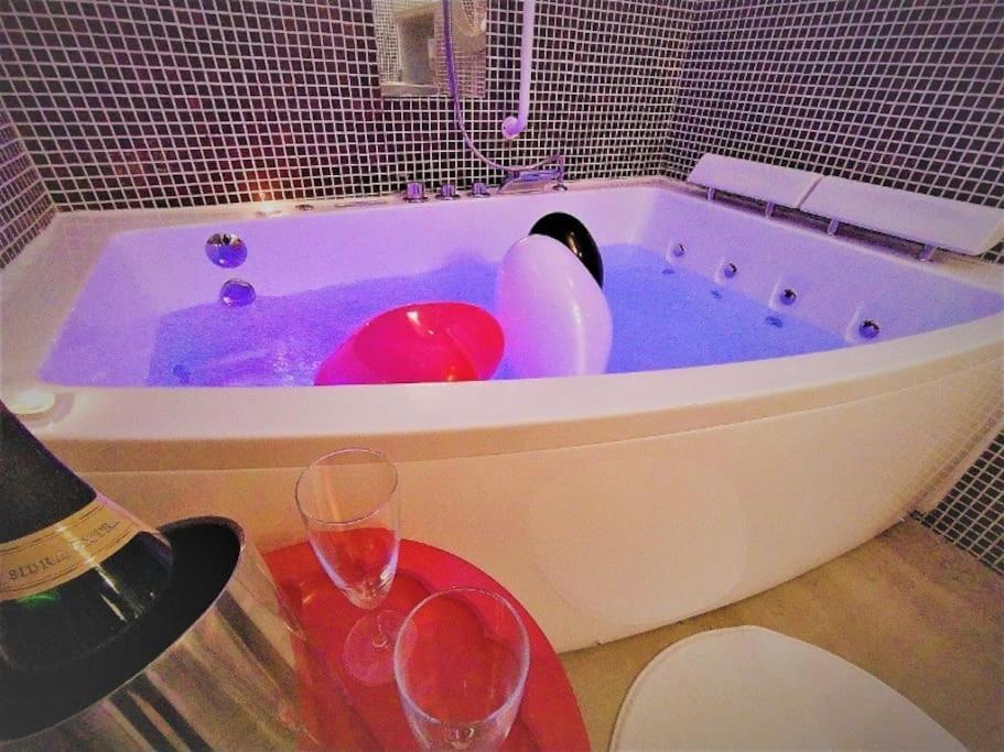 Zentral Club Neutron-Jacuzzi Lejlighed Belmonte De Miranda Eksteriør billede